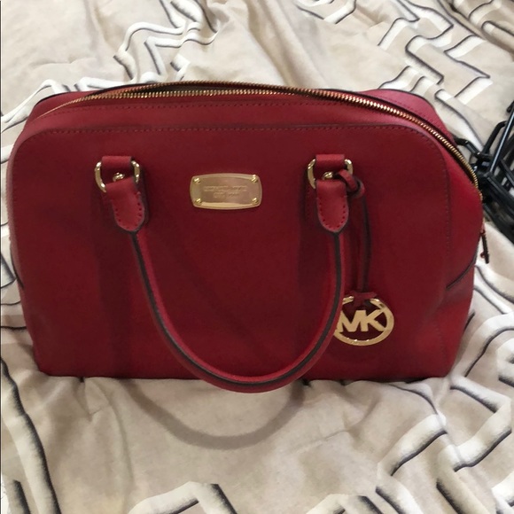 Michael Kors Charlotte Large MK Signature Tote Shoulder  Michael Kors Hand bag